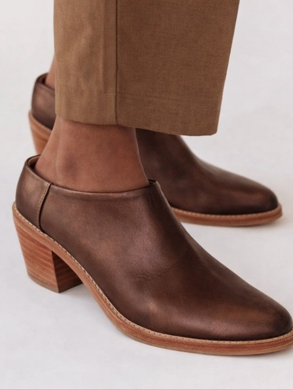 Poppy Barley The Heeled Mule Size 7.5 Bronze Nubuck Leather Slip On Shoes